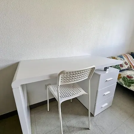 Pratique, Proche Gare & Petit Prix Avec Parking *