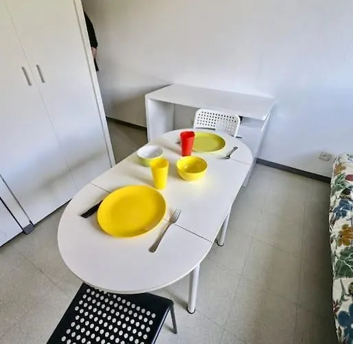 Apartment Pratique, Proche Gare & Petit Prix Avec Parking