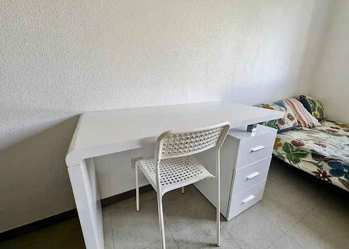 Pratique, Proche Gare & Petit Prix Avec Parking *