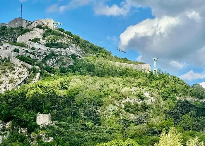 Pratique, Proche Gare & Petit Prix Avec Parking Apartment Grenoble